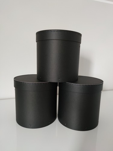 Big round black box cardboard - big,