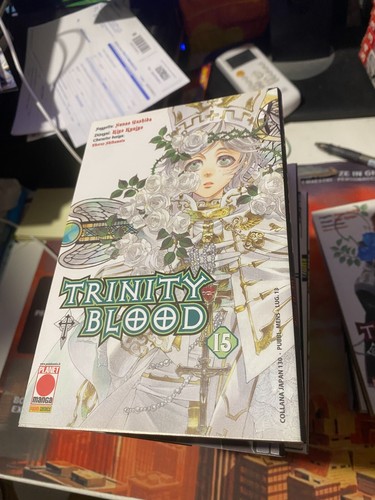 Manga trinity blood 16 - trinity,