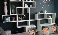 Mobile Componibile Con Parti a 'L' Più Base 2+1 Ante. Piano Vetro Satinato.