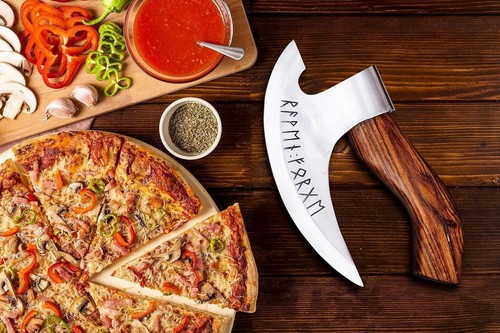 Tagliapizza vichingo fatto - , a