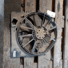 7701043942 Supporto elettroventola  RENAULT CLIO 2a Serie 1.2 RT Ber.