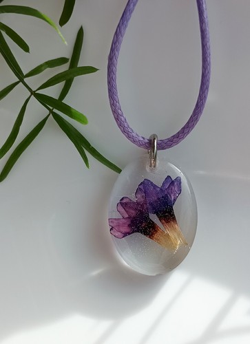 Handmade resin jewelry with
