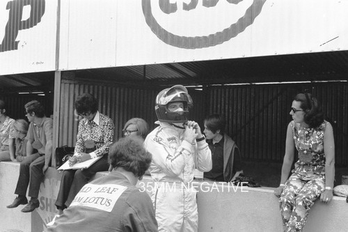 Graham hill betty lotus - hill, pits