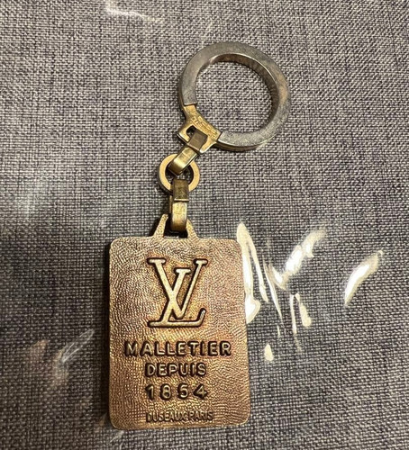 Louis vuitton portachiavi logo - louis,