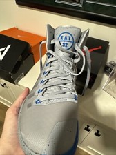 Nike Hyperdunk 2016 PE KAT Edition Karl Anthony Towns taglia 10