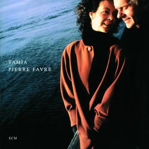 Tamia pierre favre - /,