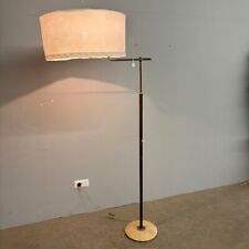 Antica lampada da terra con