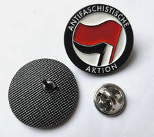 ACTION ANTIFASCISTE PIN MBA