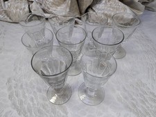 Lotto 9 bicchieri da liquore