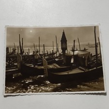 VENEZIA GONDOLE E LAGUNA VINTAGE CARTOLINA D’ EPOCA  BIANCO E NERO VIAGGIATA