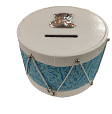 Salvadanaio azzurro in legno e