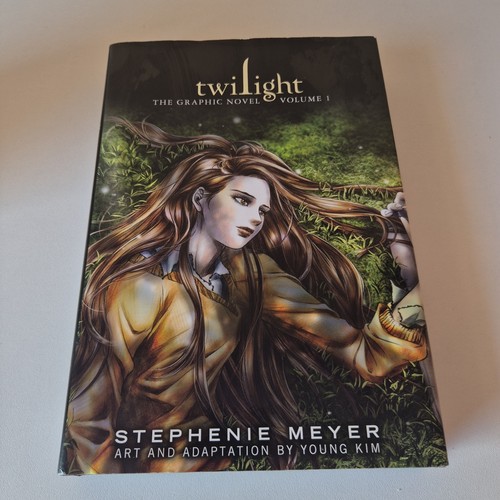 Twilight graphic novel - novel, volume