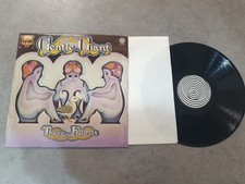 LP 33 Gentle Giant –Three