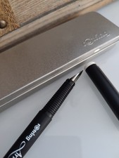 Estilográfica Rotring Art Pen