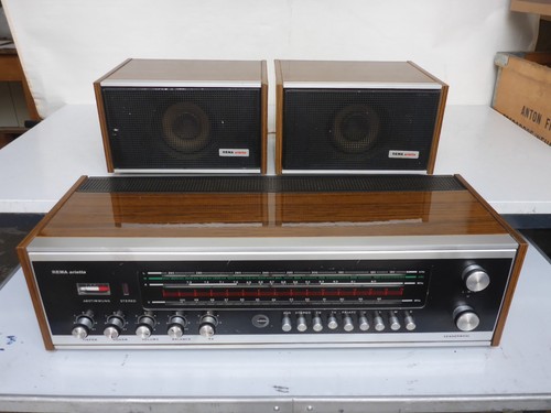 Vecchia radio con - radio, 2