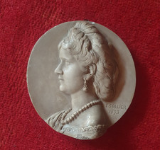 Scultura In Gesso Firmata