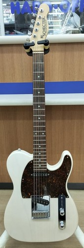 Chitarra elettrica firmata