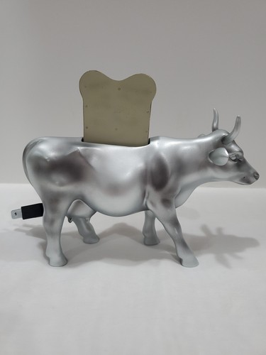 2004 cow parade milktoast - 2004,