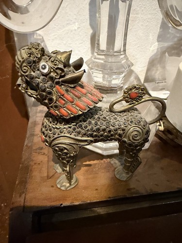 Leogrifo chinthe himalayano - leogrifo/chinthe,