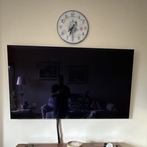 Televisore schermo piatto - a,