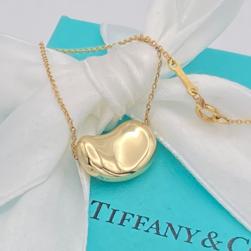 Collana con ciondolo fagiolo