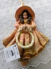 BAMBINA BAMBOLINA IN CERAMICA PANNELLO DA APPENDERE ARTIGIANATO SARDO COLLEZIONE