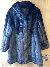 Cappotto di pelliccia / Fur
