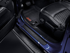 Battitacco nero per JEEP