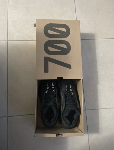 Adidas yeezy 700 - adidas, 41