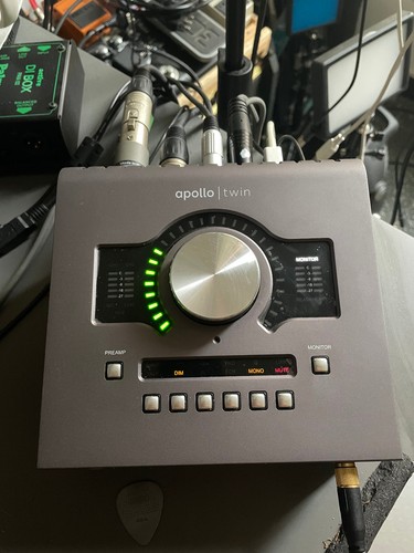 Universal audio uad apollo - audio,