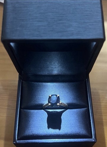 41ct natural blue sapphire - 4.41ct,