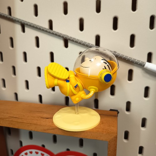 Peanut linus space exploration - peanut,