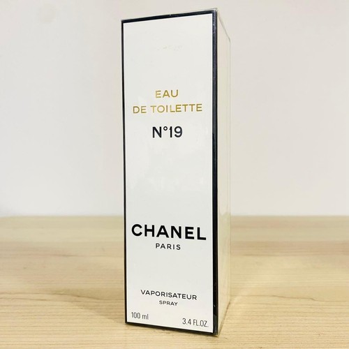 Nuova chanel 19 eau de - eau,
