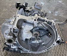 Peugeot 3008 II 1.6 BlueHDi 88 kW 120 CV BH01 2016 Boîte manuelle 6 vitesses ...