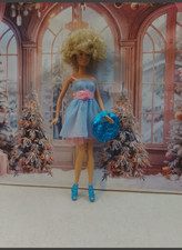 Bambola Barbie con un grazioso