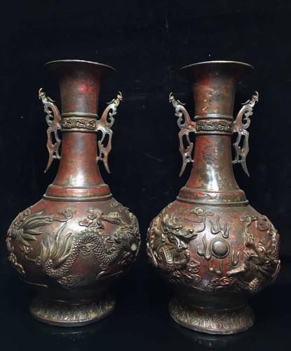 Statua vaso bronzo tempio