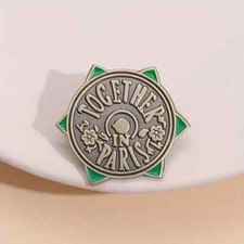 Anastasia Medaglione Music Box