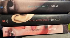 Lot Of 3 Books Scott Westerfeld: Pretties, Extras And Specials, 2-HB,1-PB