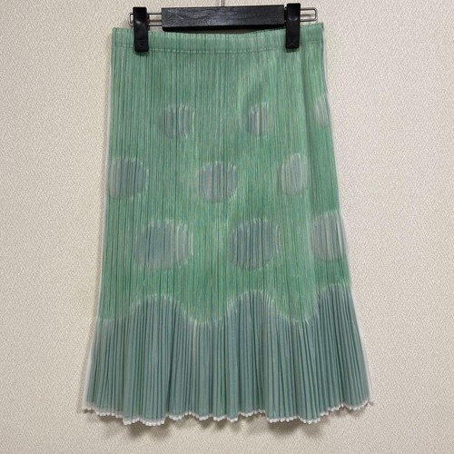 Gonna pleats please - pleats,
