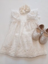 New Mayoral off white lacy