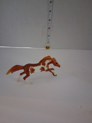 Breyer stablemate mustang - stablemate,