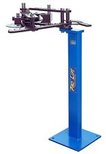 Curvatubi industriale