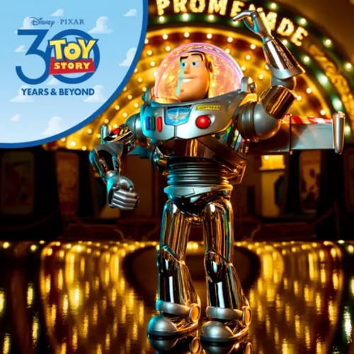 Buzz lightyear toy story - lightyear,