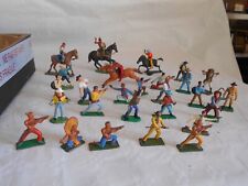 Figurine vintage Cowboys and Indians in plastica per lo più starlux serie Far west anni 70