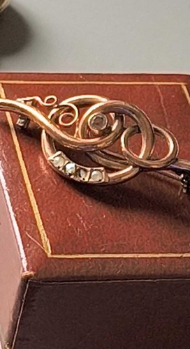 Spilla oro rosso - in, borbonica