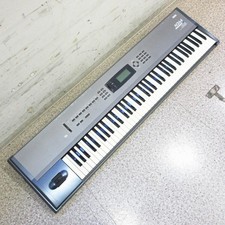 KORG N264 Sintetizzatore Tastiera 76-key PCM Synthesis Unità Principale Usato...