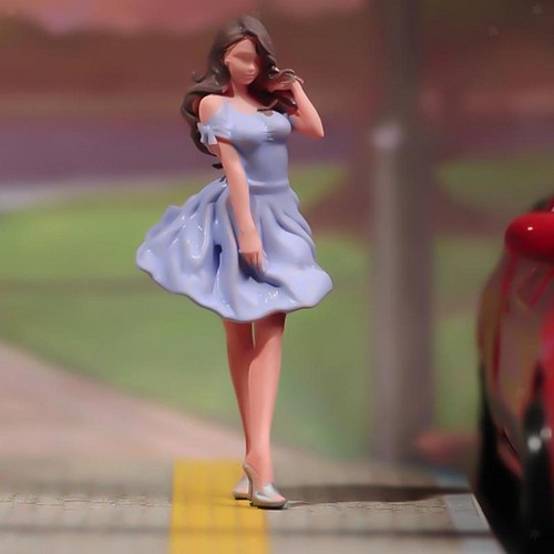 Figurini ragazze in - figurini,
