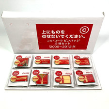 Set 8 Distintivi Spilla