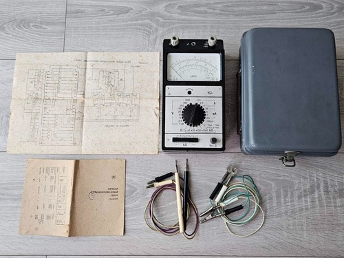 Multimetro analogico sovietico