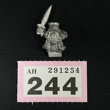 Dwarf Longbeard MM16 Nani Warhammer Miniature Metal Marauder Games Workshop